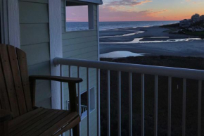 Sands Beach Club Condo just 8 Miles to Family Fun!